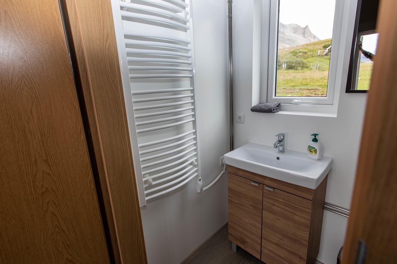 Lysuholl Hotell Snæfellsbær Exteriör bild
